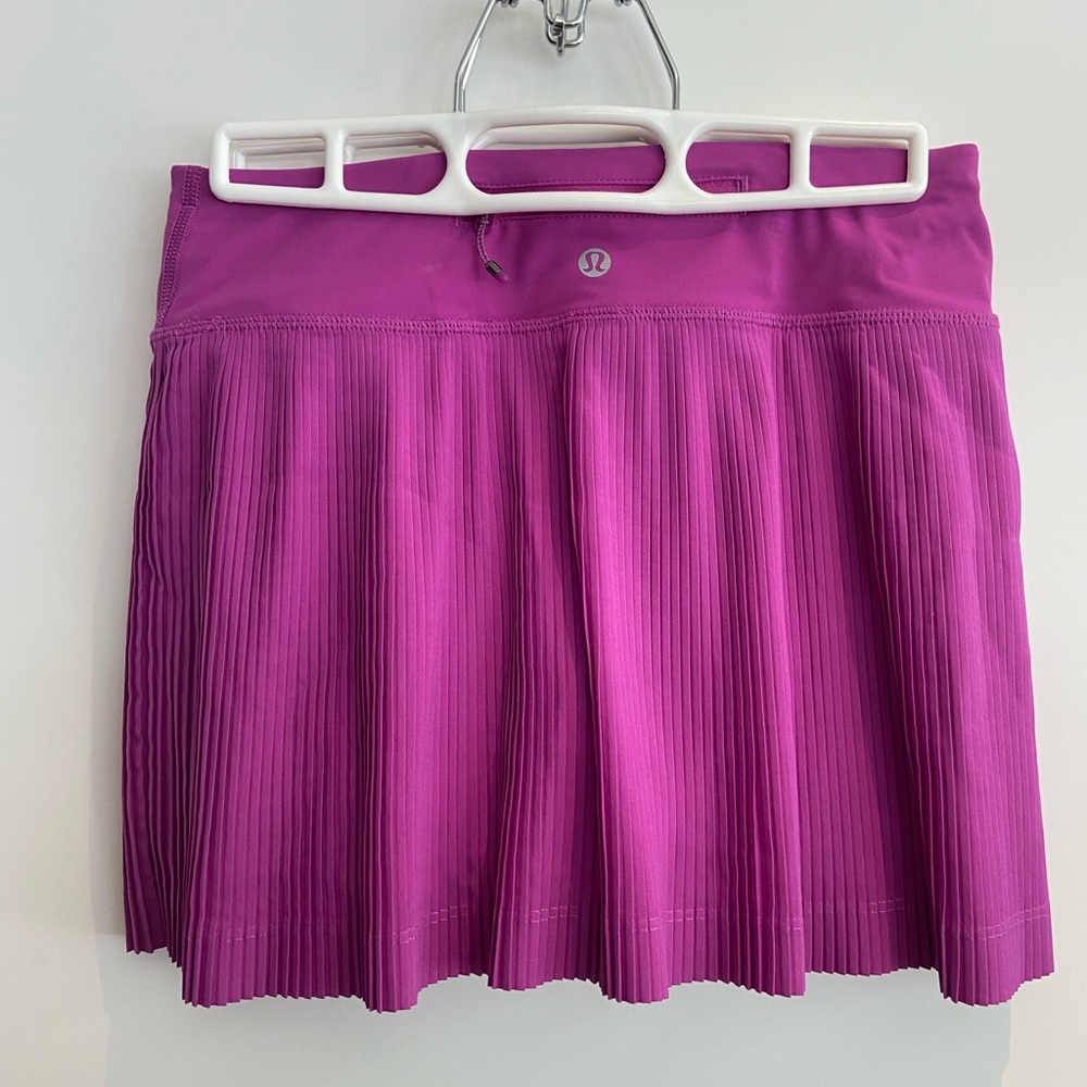 Lululemon pleated tennis skirt size 2